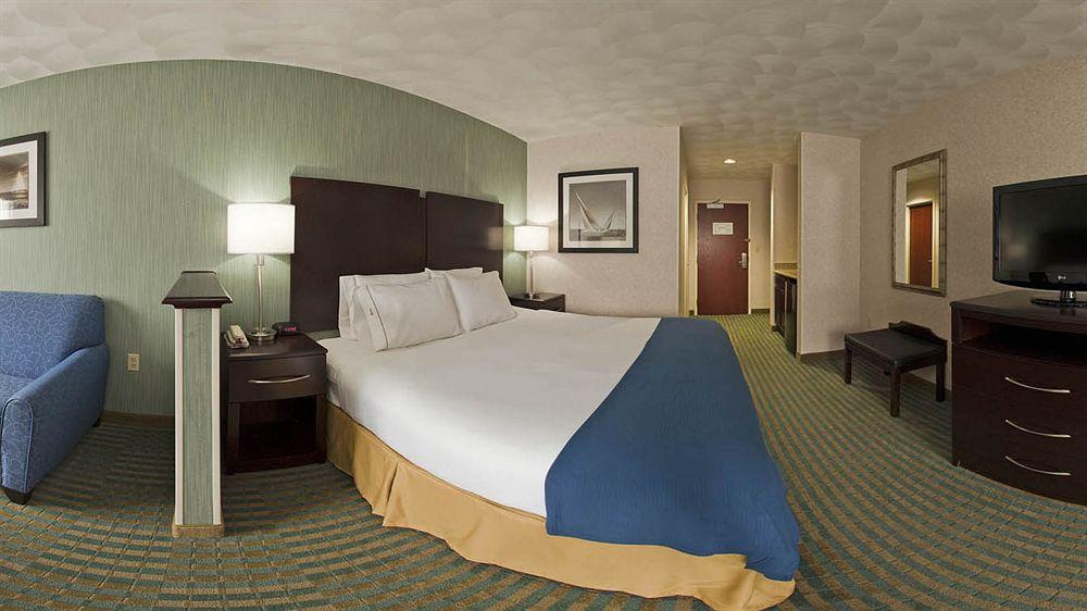 Holiday Inn Express & Suites Smithfield - Providence By Ihg Exteriör bild