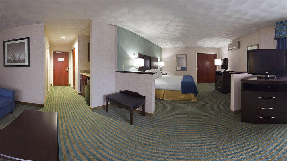 Holiday Inn Express & Suites Smithfield - Providence By Ihg Exteriör bild