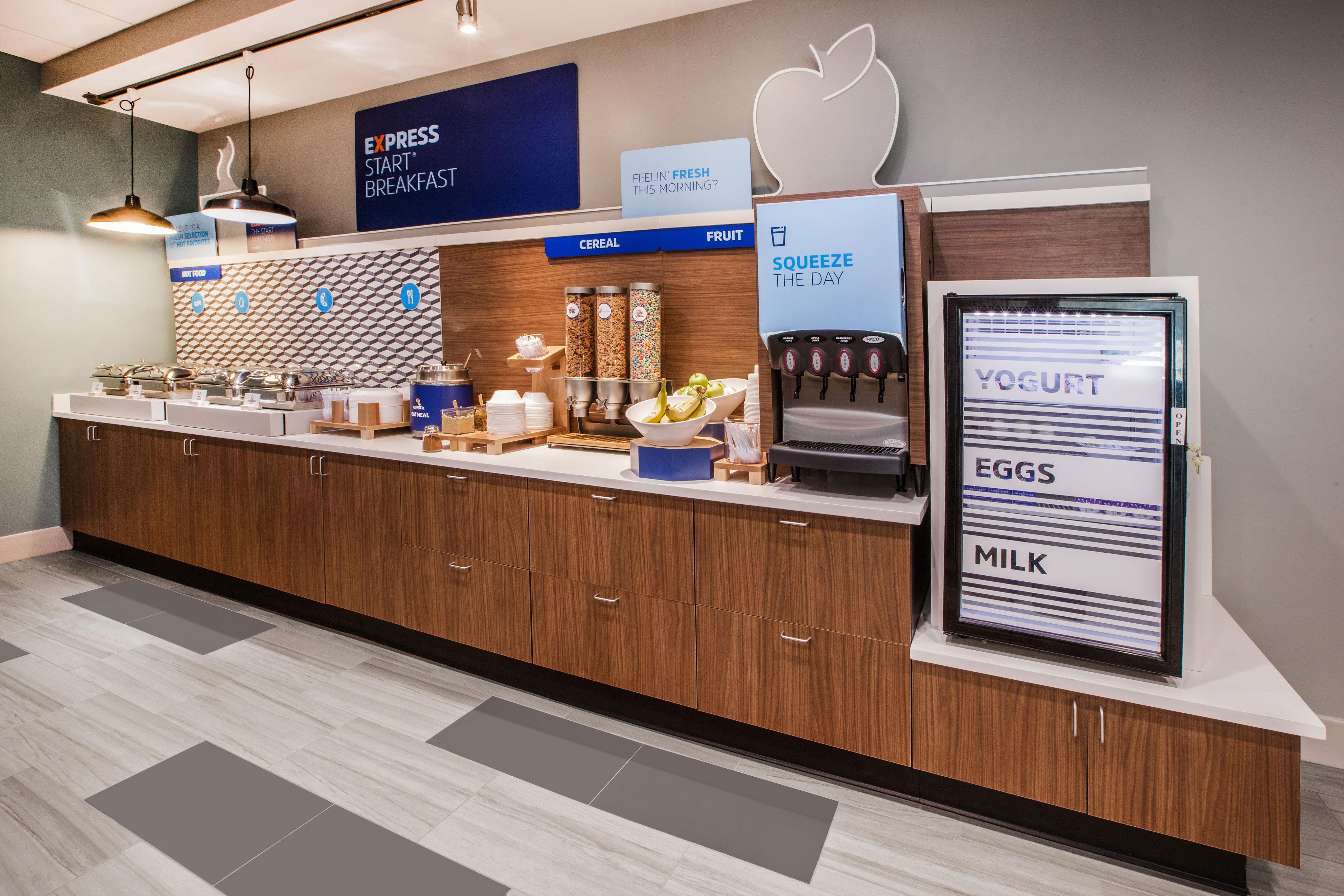 Holiday Inn Express & Suites Smithfield - Providence By Ihg Exteriör bild
