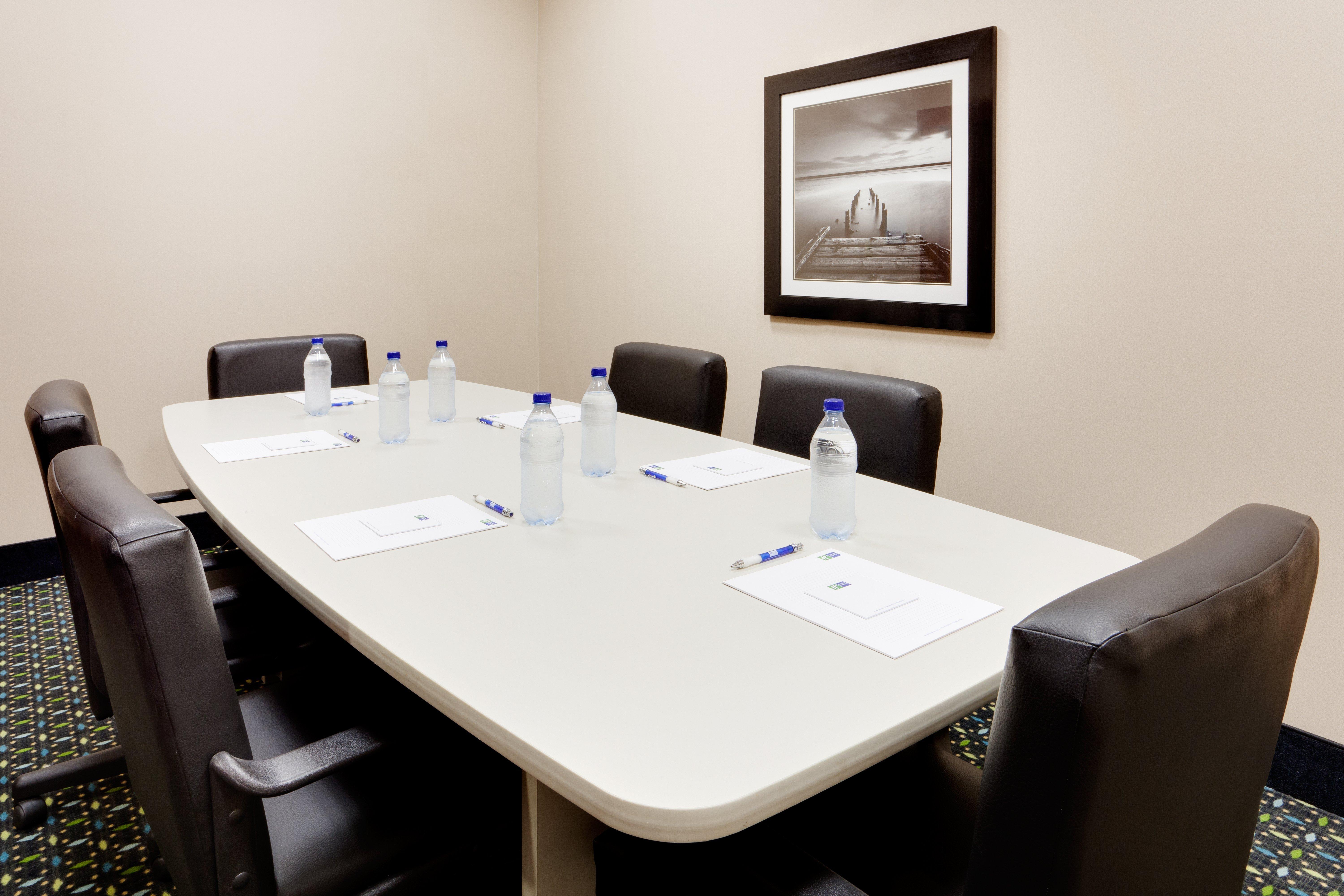Holiday Inn Express & Suites Smithfield - Providence By Ihg Exteriör bild