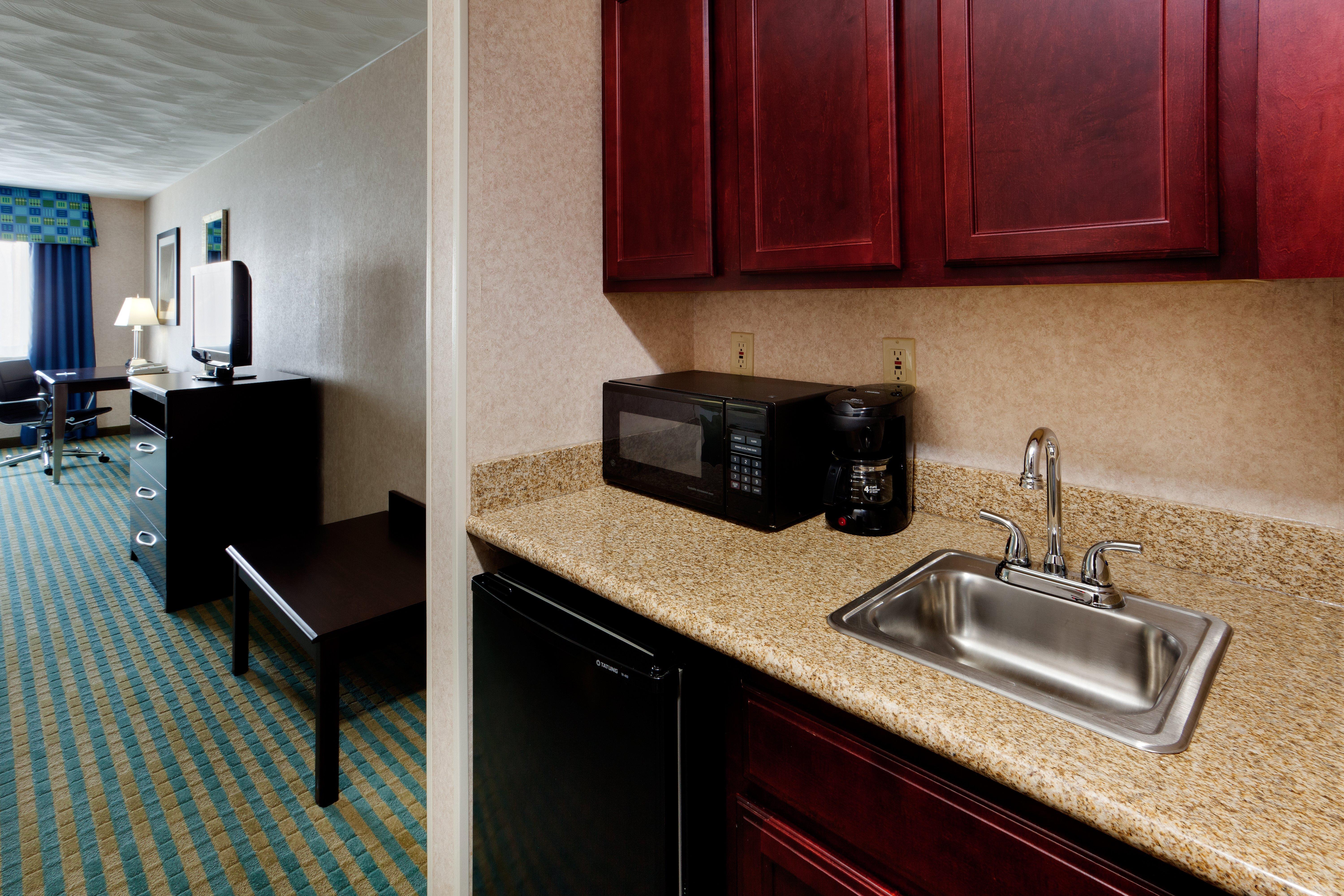 Holiday Inn Express & Suites Smithfield - Providence By Ihg Rum bild