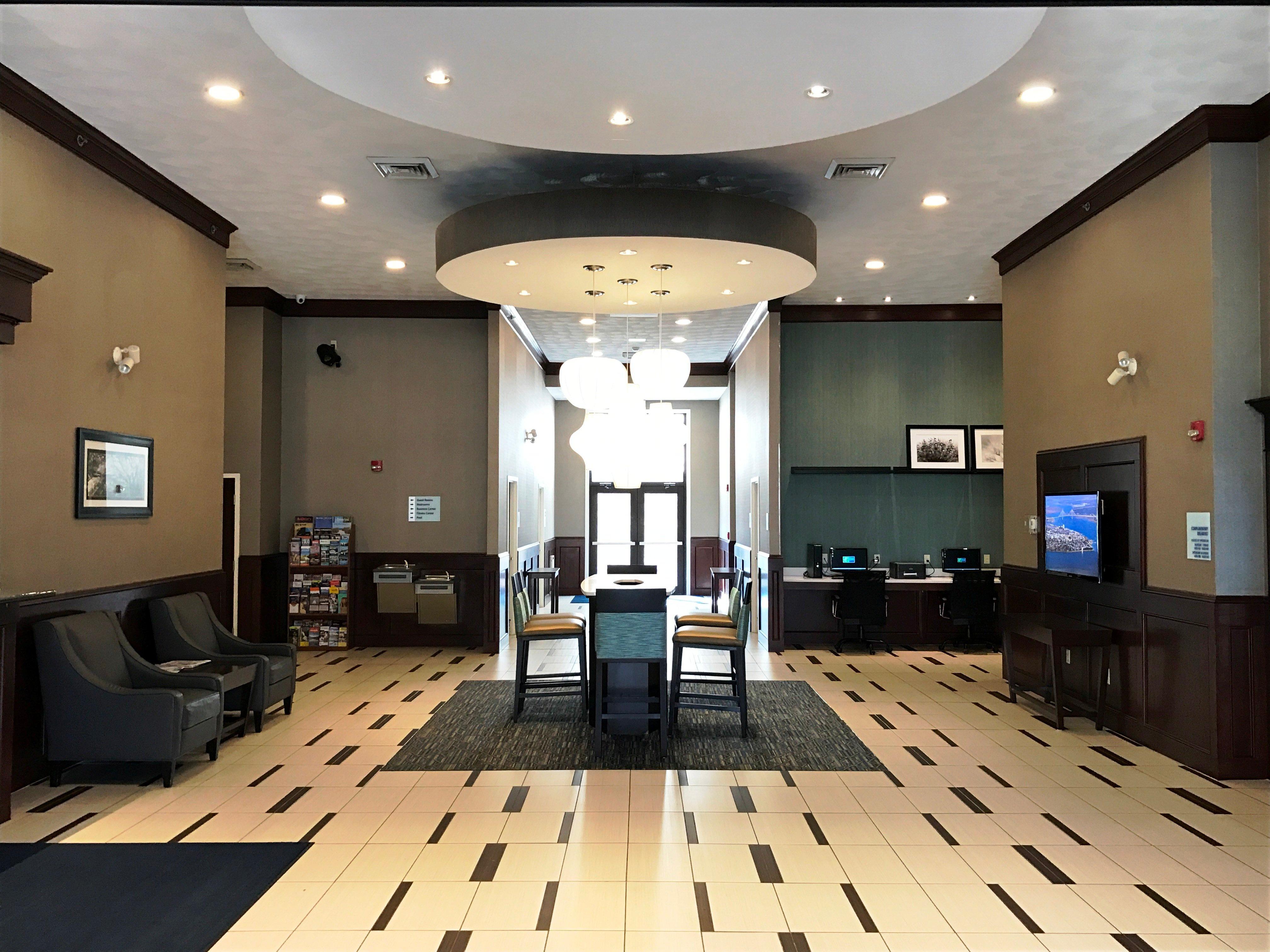 Holiday Inn Express & Suites Smithfield - Providence By Ihg Exteriör bild