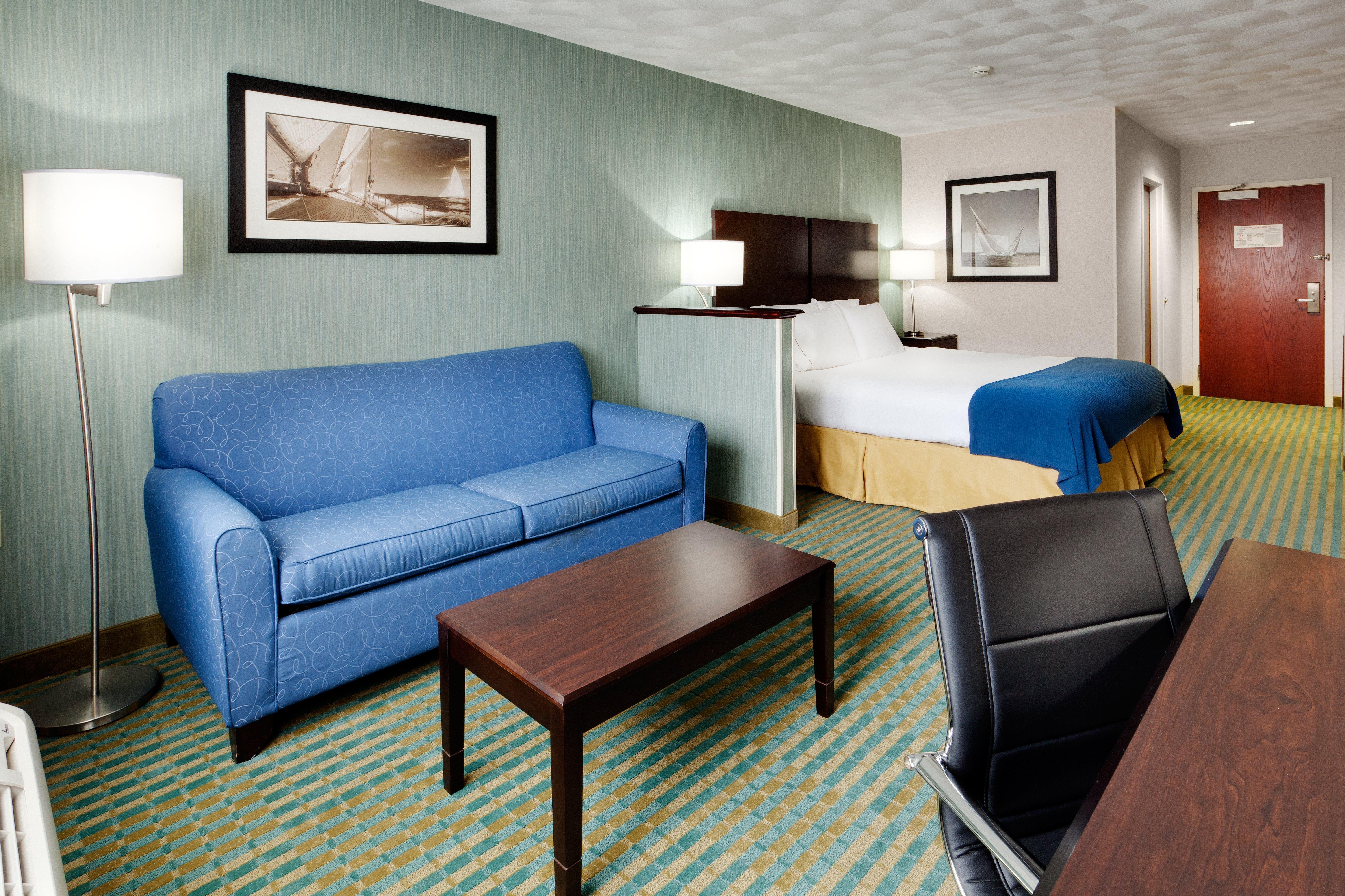 Holiday Inn Express & Suites Smithfield - Providence By Ihg Exteriör bild
