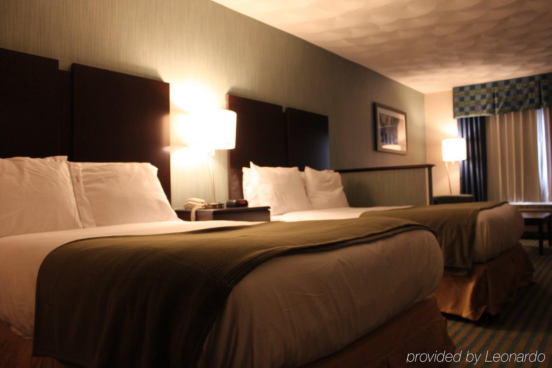 Holiday Inn Express & Suites Smithfield - Providence By Ihg Exteriör bild
